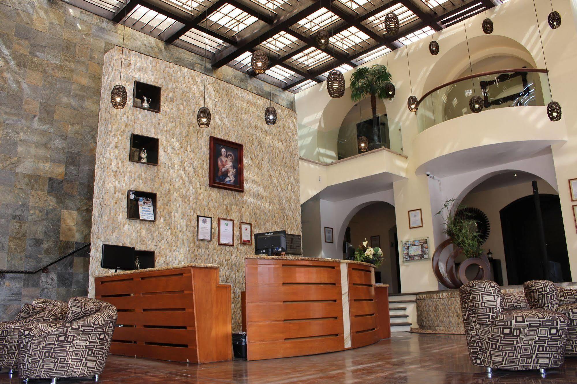 Hotel Posada Virreyes ทลาคิวปาก ภายนอก รูปภาพ